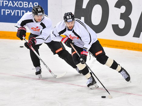 Открытая тренировка "Авангарда" для СМИ