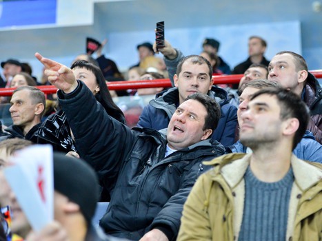 Наша атмосфера. Как поддерживали "Авангард" в сибирском дерби