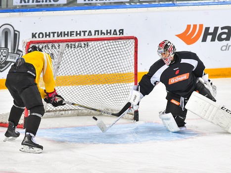 Раскатка "Авангарда" перед матчем с "Северсталью"