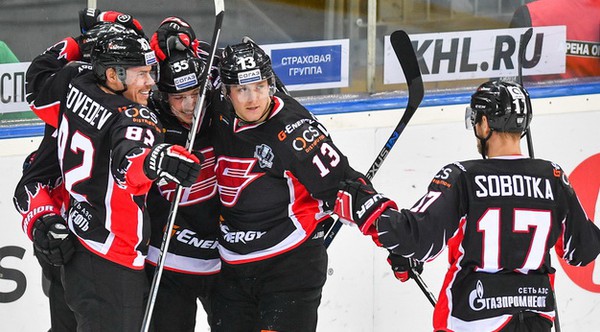 Серия возвращается в Казань! "Авангард" одержал уверенную победу над "Ак Барсом" в пятом матче