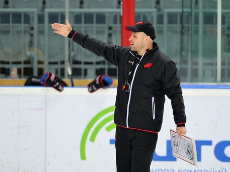 "Авангард" готовится к заключительным матчам регулярного чемпионата