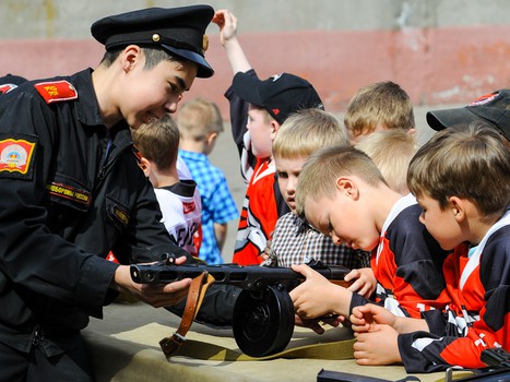 Экскурсия в Омский кадетский военный корпус для маленьких «ястребов»