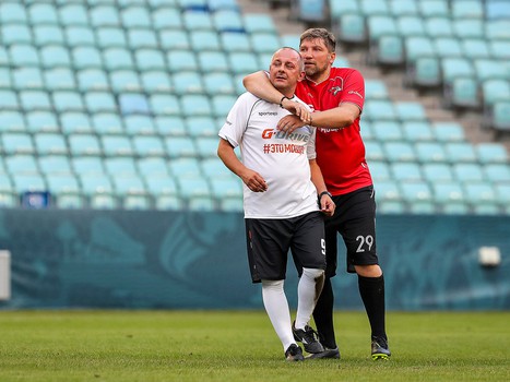 Товарищеский матч по футболу. Сборная «Авангард» - «Мощные СМИ» 13:2