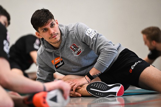 Открытая тренировка «Авангарда» для СМИ