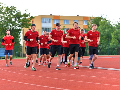 Тренировка перед игрой с "Медвешчаком"