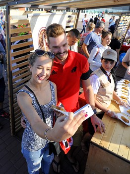 "Территория Авангарда". Часть 1. Площадь у арены