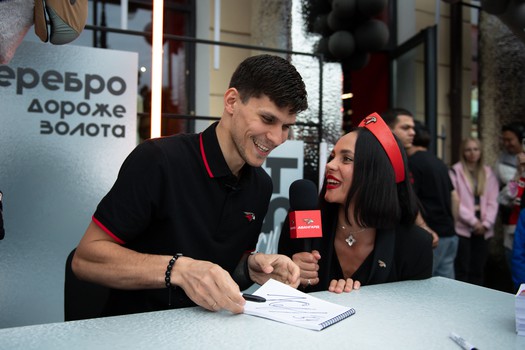 Никита Серебряков на вечеринке Буэнос Летос