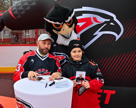 Открытие хоккейной коробки имени Максима Сушинского