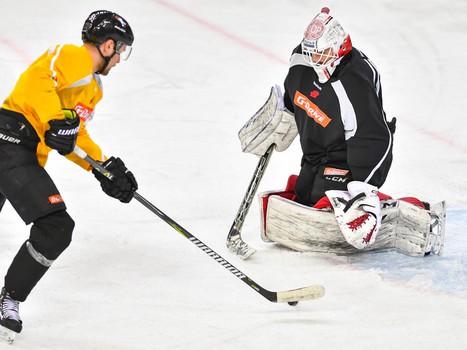 Раскатка "Авангарда" перед матчем с "Трактором"