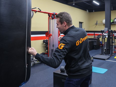 Даниил Квят на тренировке «Авангарда»