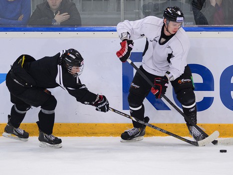 Двусторонний матч - просмотр молодежи