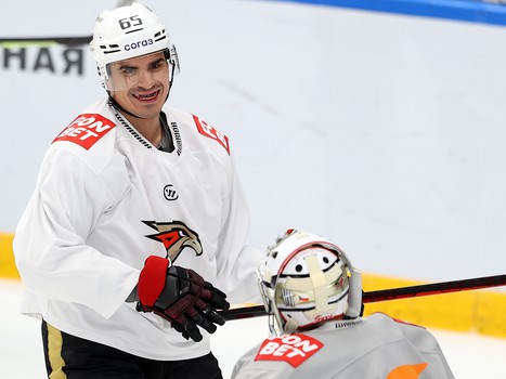 Раскатка «Авангарда» перед матчем в Нижнем Новгороде