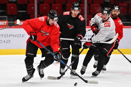 Тренировка «Авангарда» перед матчем с «Барысом»