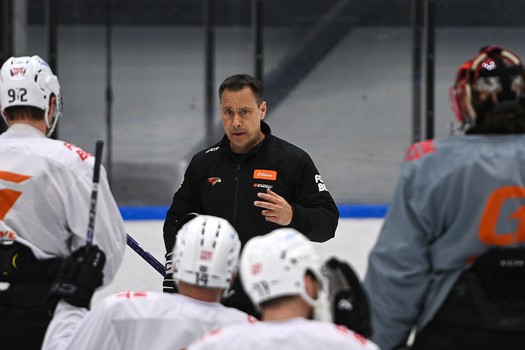 Тренировка «Авангарда» в Хоккейной Академии