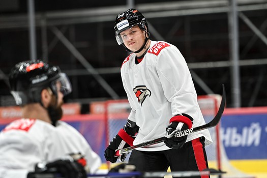 Первая ледовая тренировка «Авангарда»