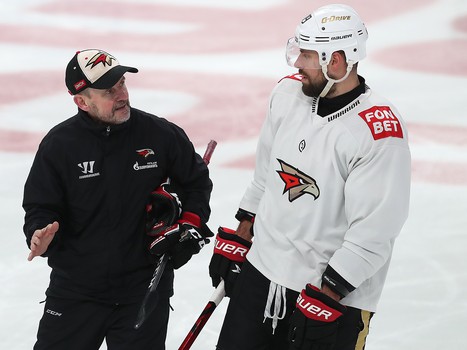 Тренировка «Авангарда» перед первым матчем серии в Магнитогорске