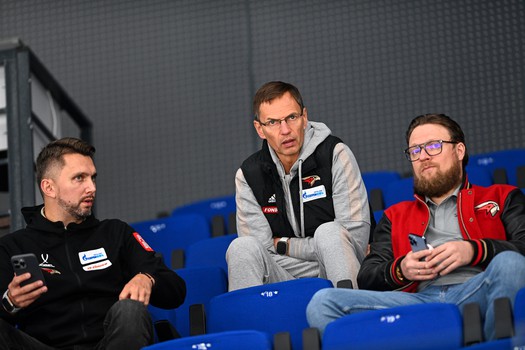 Тренировка «Авангарда» перед матчем в Новосибирске