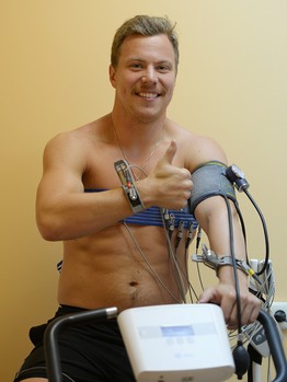 Медосмотр хоккеистов "Авангарда"