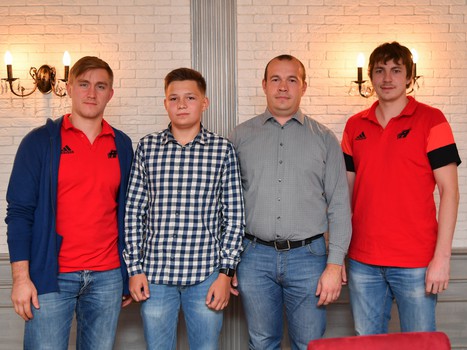 Болельщик "Авангарда" побывал на ужине с Лемтюговым и Мартыновым