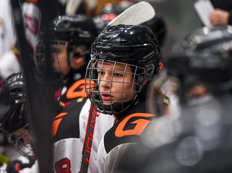 Пятый игровой день финала Первенства ЮХЛ в Омске