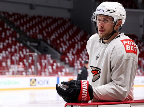 Раскатка «Авангарда» перед матчем в Челябинске