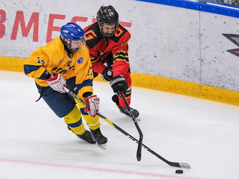 Четвертьфиналы Первенства ЮХЛ в Омске