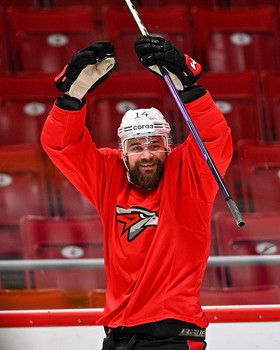 Раскатка «Авангарда» перед матчем в Челябинске