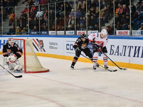 10.12.2015. "Амур" - "Авангард" 2:0