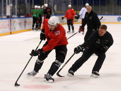 Тренировка «Авангарда» в Сочи