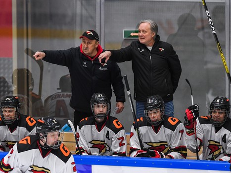 Четвёртый игровой день финала Первенства ЮХЛ в Омске