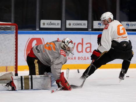 Тренировка «Авангарда» перед матчем во Владивостоке