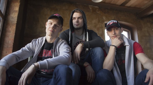 Летняя коллекция одежды ХК "Авангард" в продаже на shop.hawk.ru