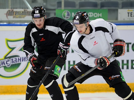 Раскатка "Авангарда" перед матчем с "Нефтехимиком" 1 ноября 2013