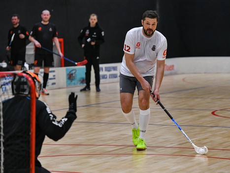 Товарищеский матч по флорболу. «Охранники Крылова» - «Мощные СМИ» 10:2