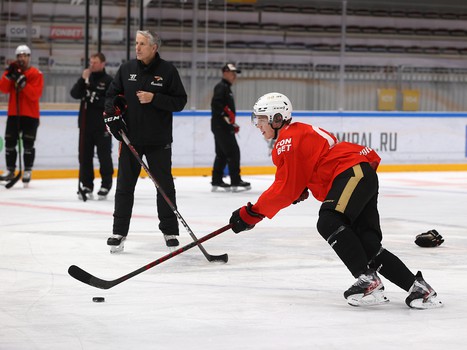 Тренировка «Авангарда» перед матчем во Владивостоке