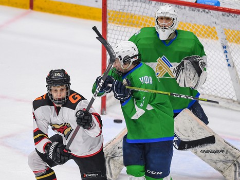 Полуфиналы и матчи за 5-8 места Первенства ЮХЛ в Омске