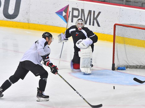 Раскатка "Авангарда" перед матчем с "Трактором" на турнире в Челябинске