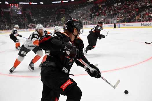 22.02.2026. «Авангард» - «Амур» 3:4