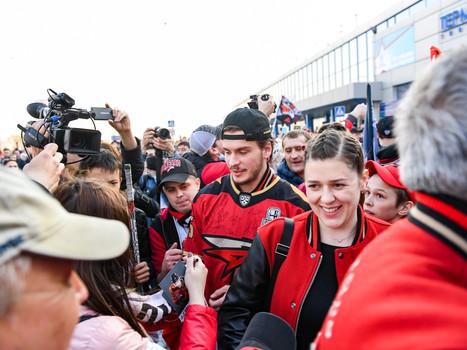 «Авангард» привёз Кубок Гагарина в Омск!
