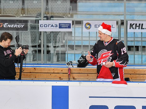 Предновогодний матч "Офисных Ястребов"