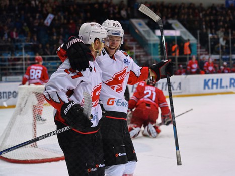 18.09.2015. "Автомобилист" - "Авангард" 3:2ОТ