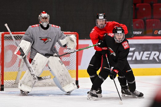 Тренировка «Авангарда» перед матчем с «Трактором»