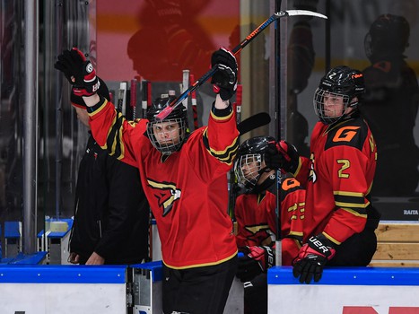 Четвертьфиналы Первенства ЮХЛ в Омске