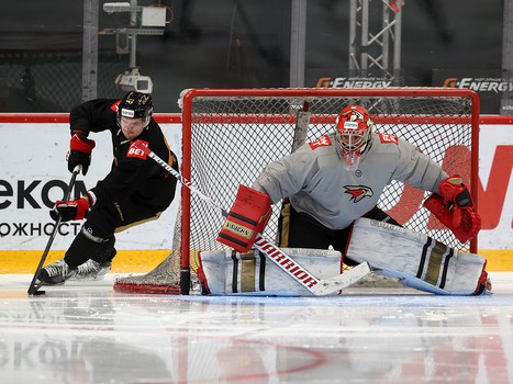 Тренировка «Авангарда» перед матчем с «Нефтехимиком»