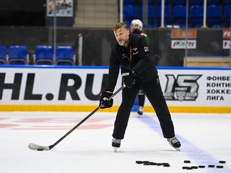 Раскатка «Авангарда» перед матчем в Нижнем Новгороде
