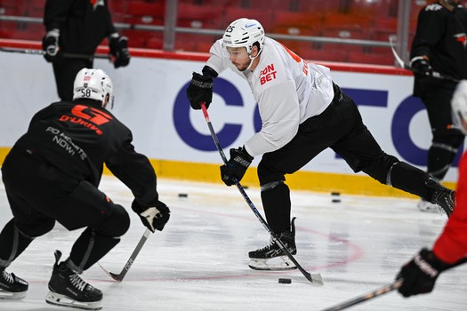 Раскатка «Авангарда» перед матчем в Челябинске