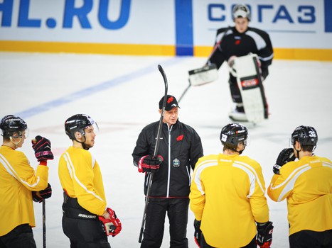 Раскатка "Авангарда" перед матчем с "Амуром"