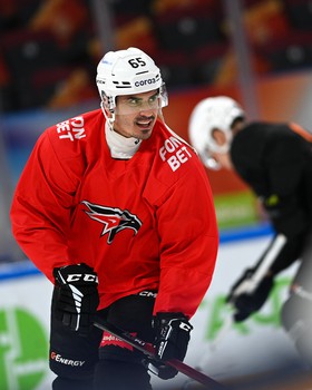 Раскатка «Авангарда» перед матчем в Магнитогорске