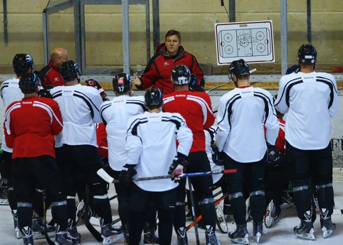 Раскатка перед первым матчем межсезонья в Фюссене