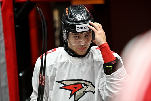 Первая ледовая тренировка «Авангарда»